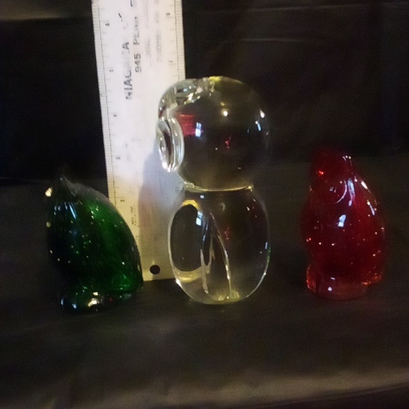 Owl paperweight or objects D' art bundle, red & green twins are blown glass - Picture 8 of 8